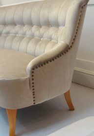 Button back sofa detail